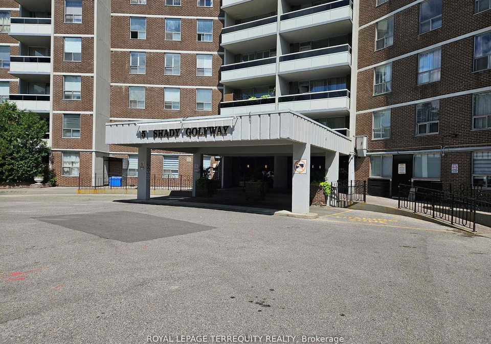 5-shady-golfway-east-york-ontario-c12629420