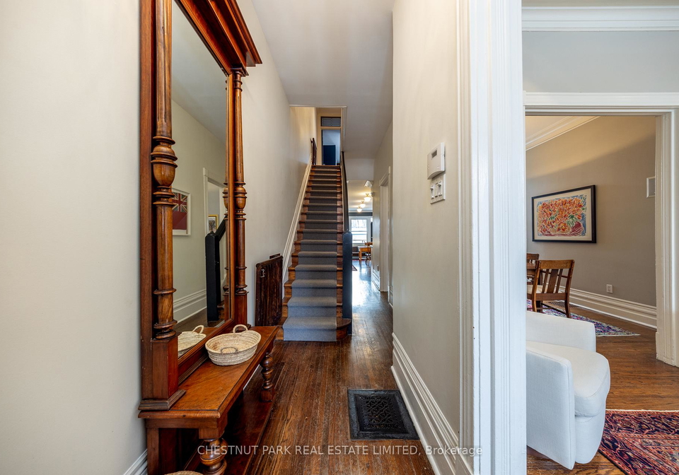381-wellesley-street-e-toronto-ontario-c12629574