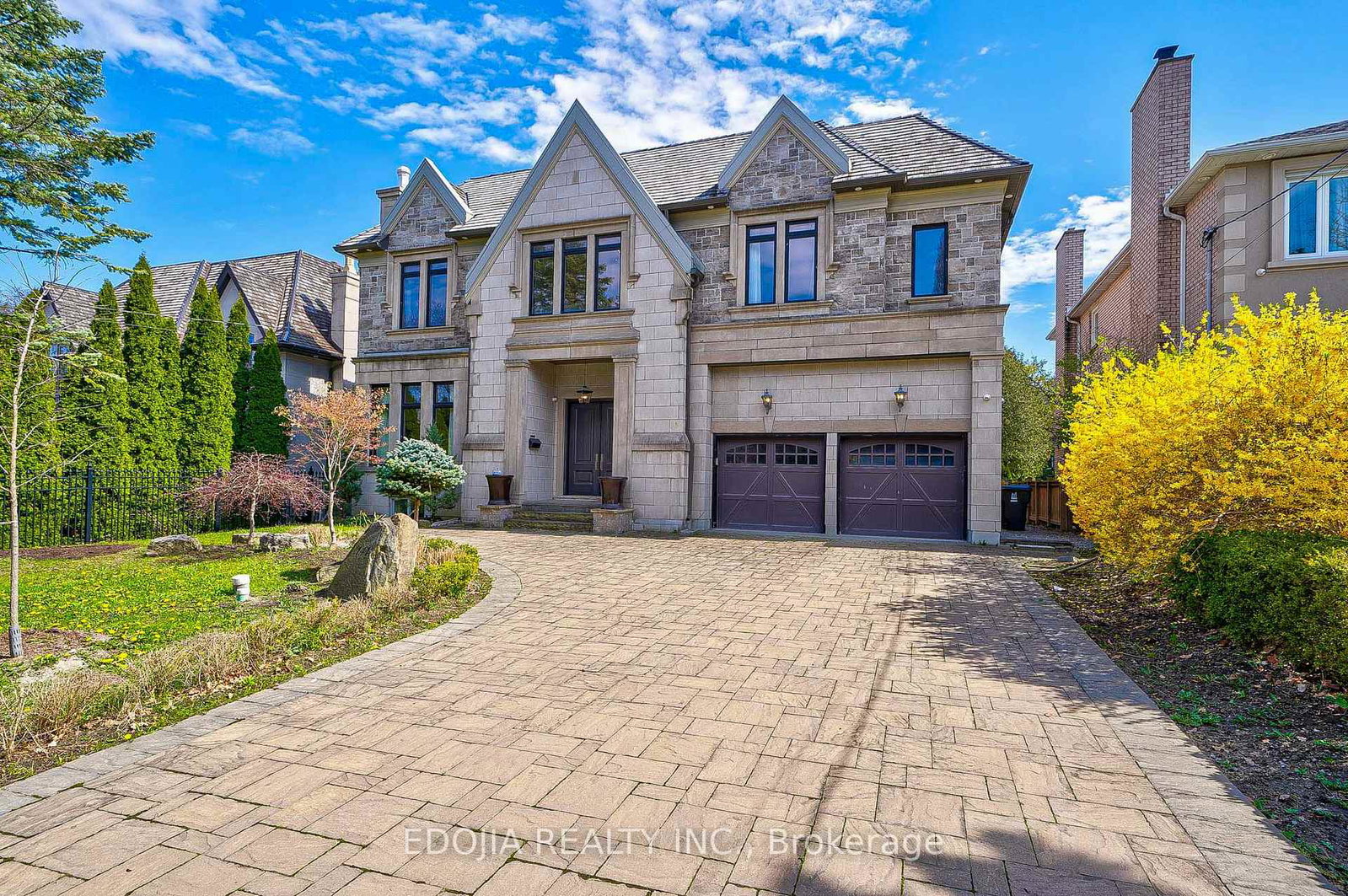 141-highland-crescent-north-york-ontario-c12629868