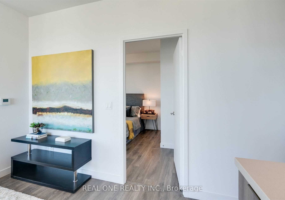 8-eglinton-avenue-e-toronto-ontario-c12629872