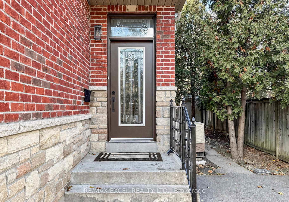90-fairleigh-crescent-toronto-ontario-c12629984