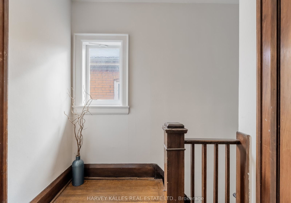 39-standish-avenue-toronto-ontario-c12630046