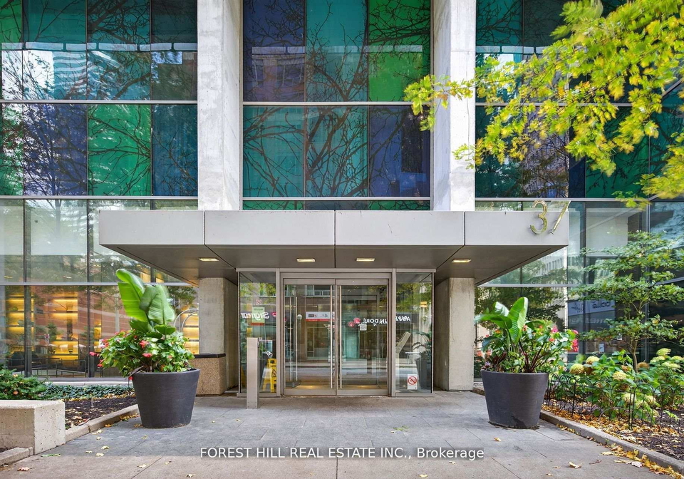 37-grosvenor-street-toronto-ontario-c12630048