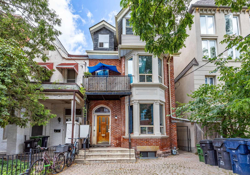 124-baldwin-street-toronto-ontario-c12630436