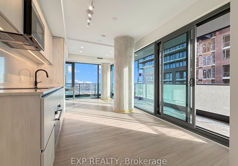 35-parliament-street-toronto-ontario-c12630558