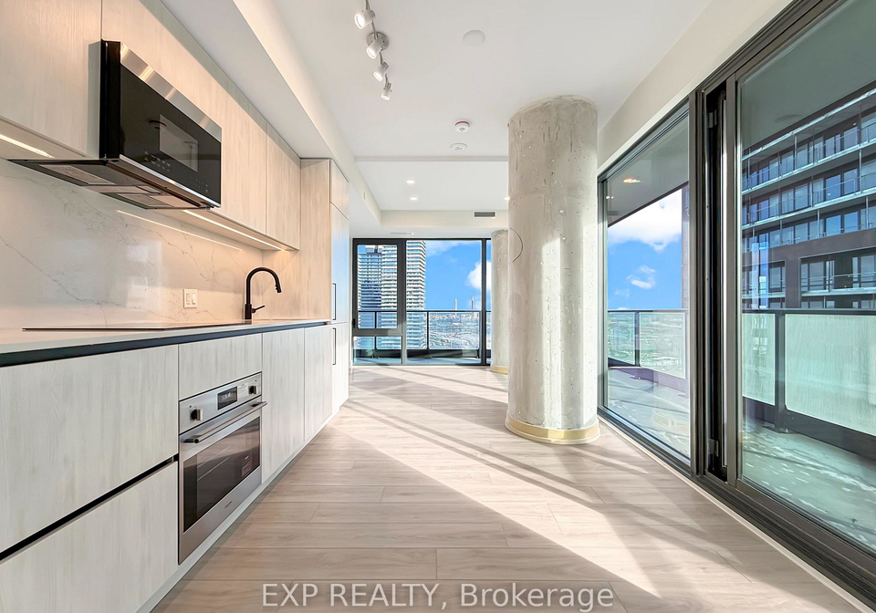 35-parliament-street-toronto-ontario-c12630558