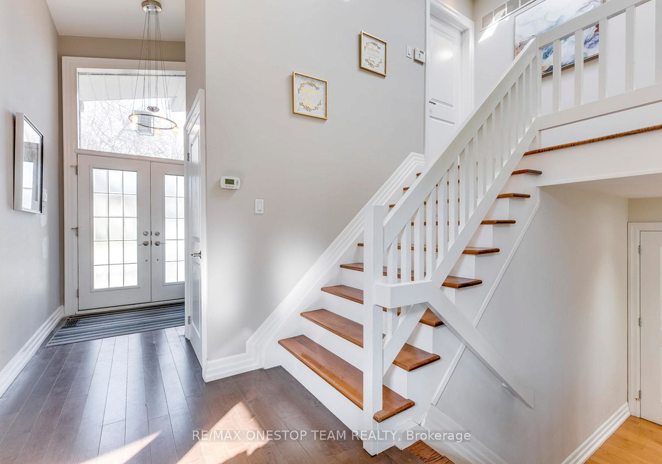 5-foursome-crescent-north-york-ontario-c12630568