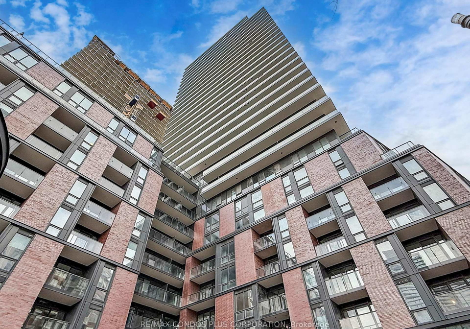 35-parliament-street-toronto-ontario-c12630816