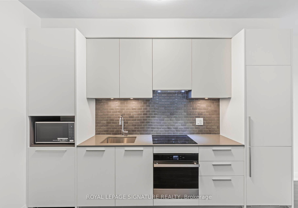 65-broadway-avenue-toronto-ontario-c12631294