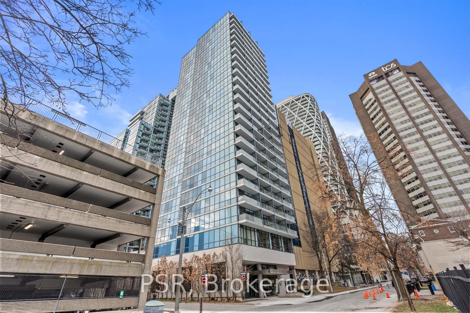 210-simcoe-street-toronto-ontario-c12631458