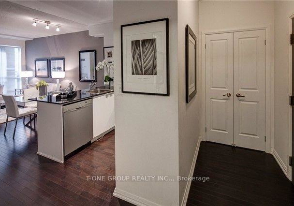35-hayden-street-toronto-ontario-c12631484