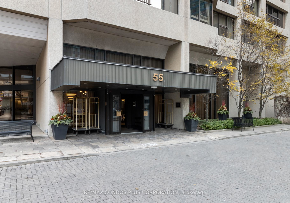 55-harbour-square-toronto-ontario-c12631490