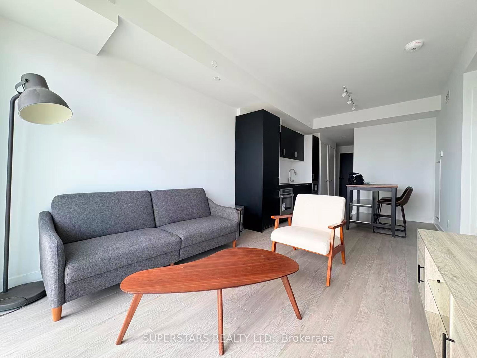 88-queen-street-e-toronto-ontario-c12631598
