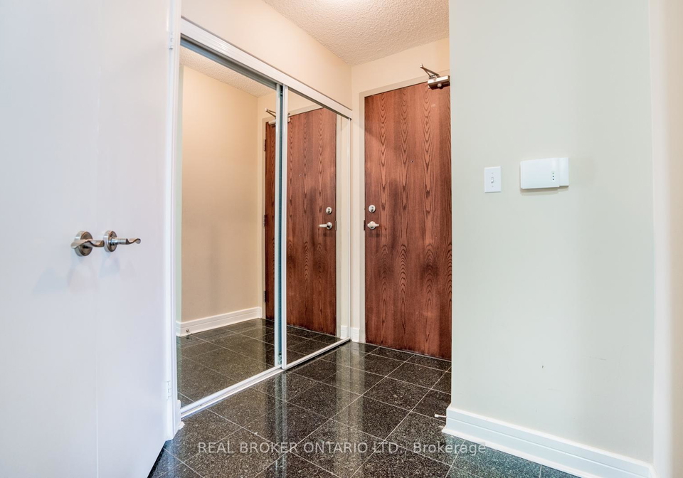 16-harrison-garden-boulevard-north-york-ontario-c12631644