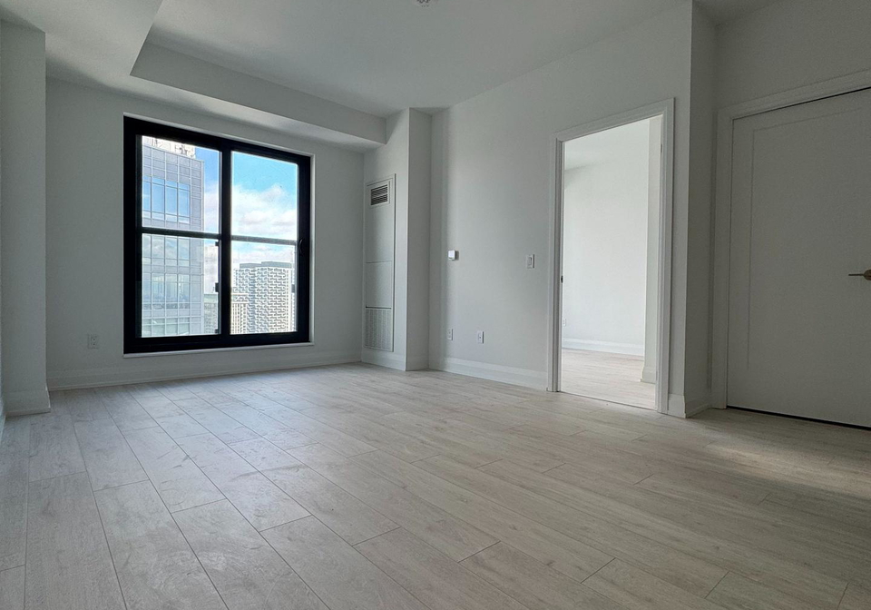 20-soudan-avenue-toronto-ontario-c12632046