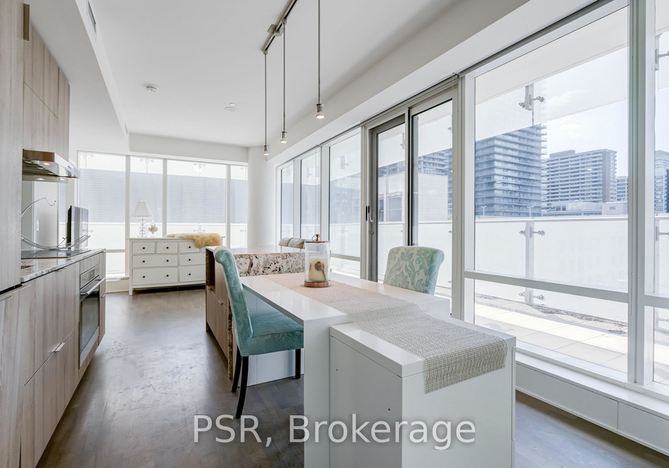 1-bloor-street-e-toronto-ontario-c12632154