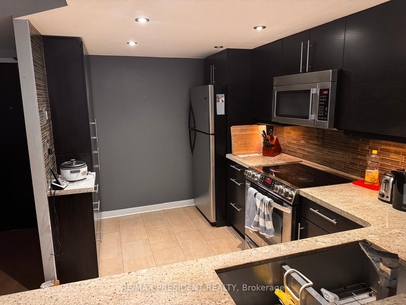 60-homewood-avenue-toronto-ontario-c12632178