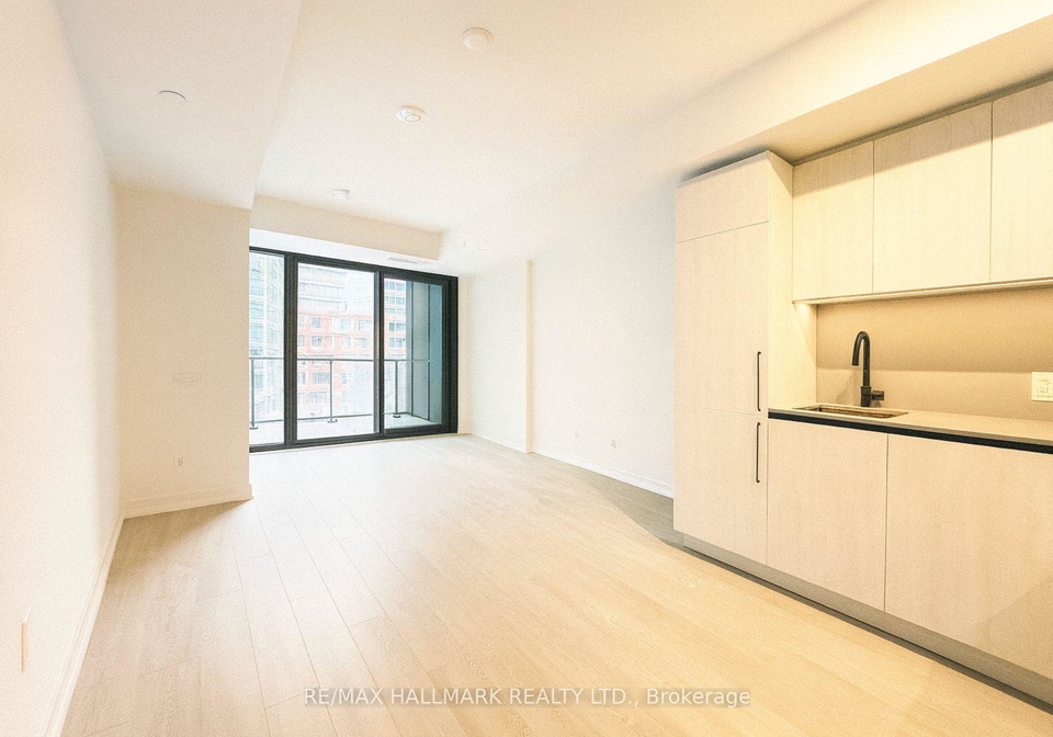 35-parliament-street-toronto-ontario-c12632330