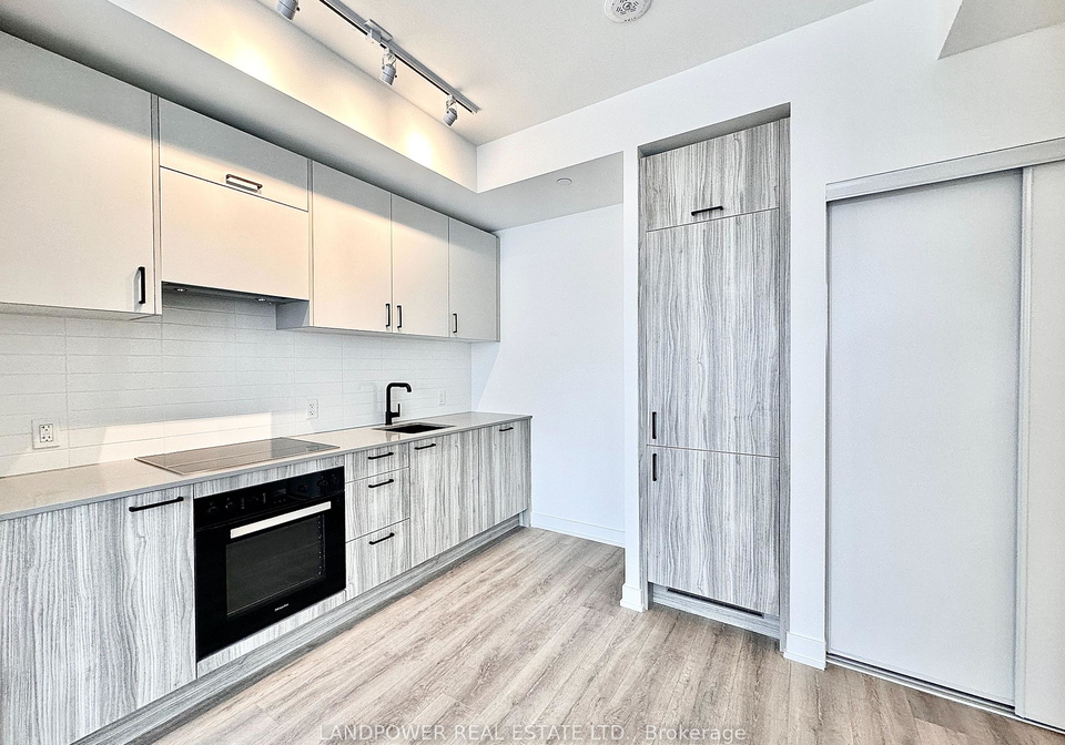 1-quarrington-lane-north-york-ontario-c12632462