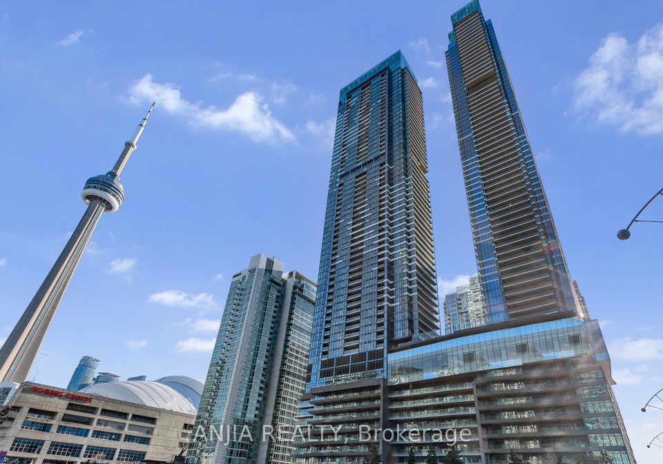 1-concord-cityplace-way-toronto-ontario-c12632624