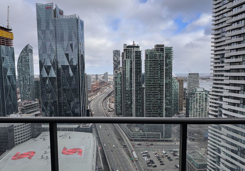 55-bremner-boulevard-toronto-ontario-c12632852