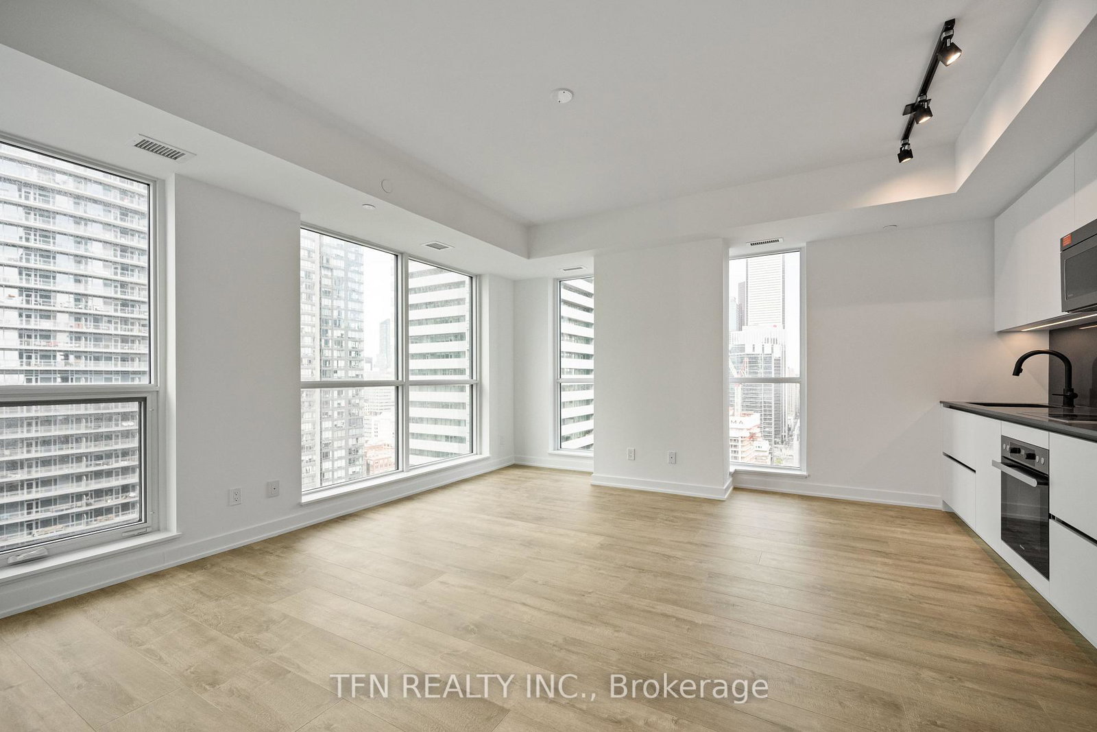 327-king-street-w-toronto-ontario-c12632924