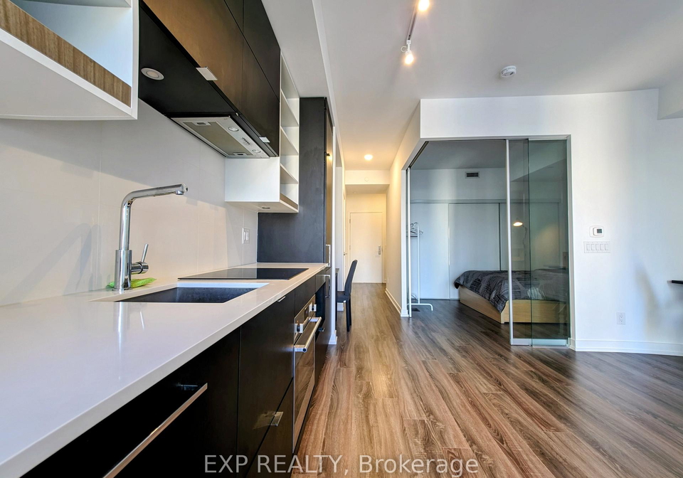 20-edward-street-toronto-ontario-c12633074