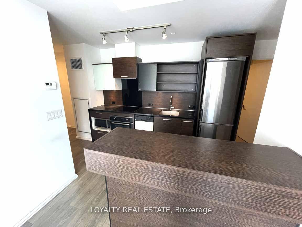 75-st-nicholas-street-toronto-ontario-c12633224