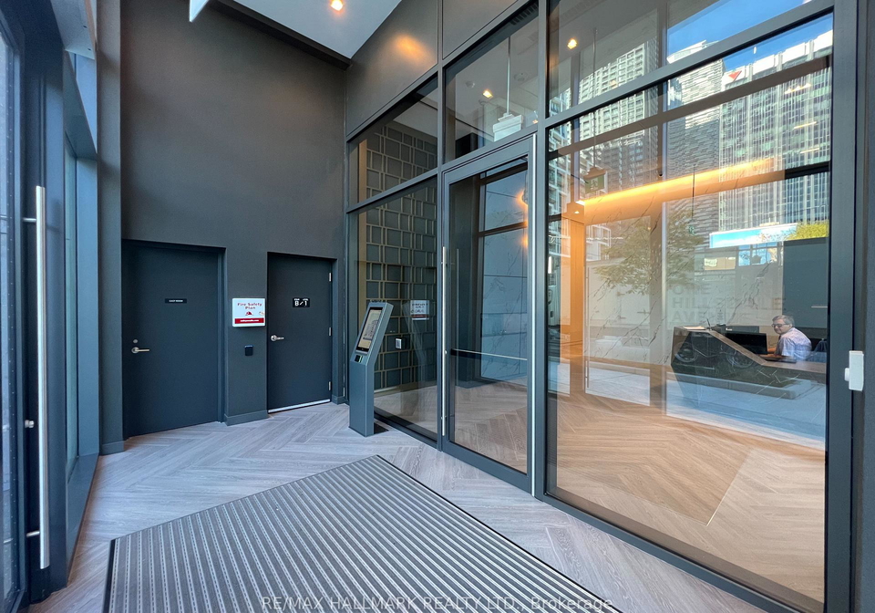 1-hillsdale-avenue-w-toronto-ontario-c12633628