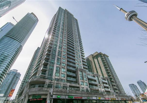 30-grand-trunk-crescent-toronto-ontario-c12633918