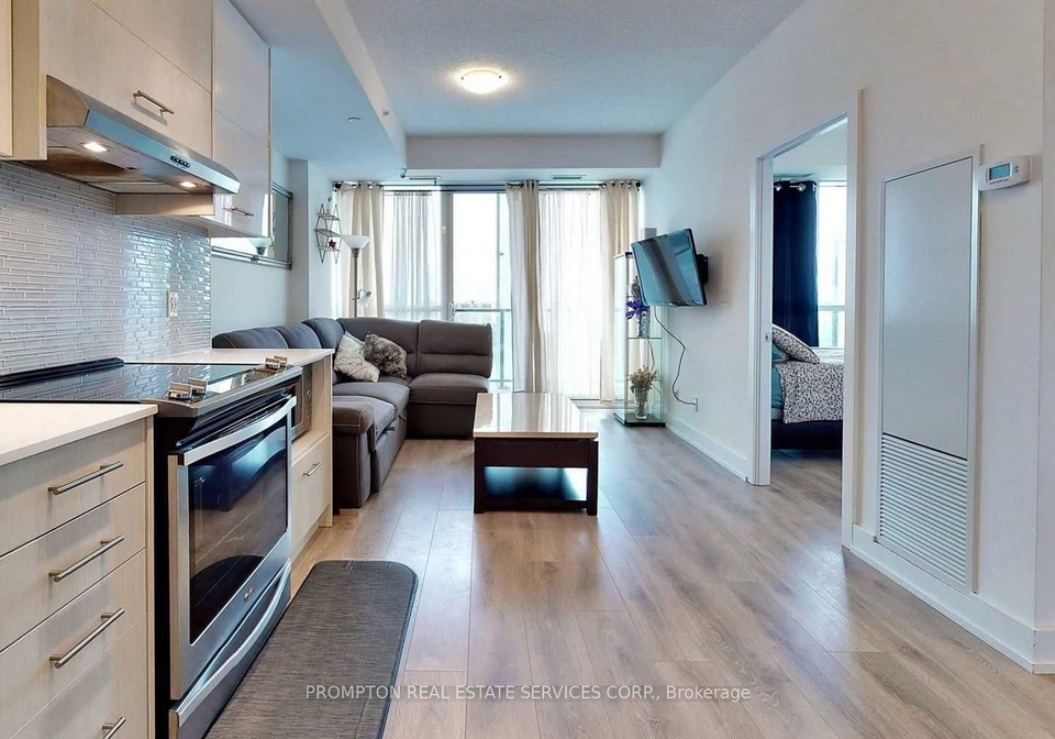 150-fairview-mall-drive-north-york-ontario-c12633948