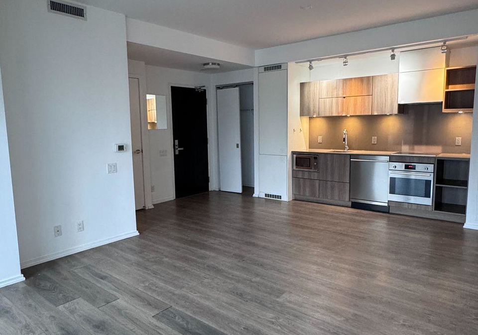 125-peter-street-toronto-ontario-c12634000
