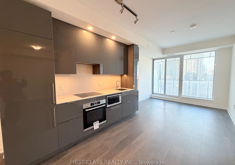 28-freeland-street-toronto-ontario-c12634242