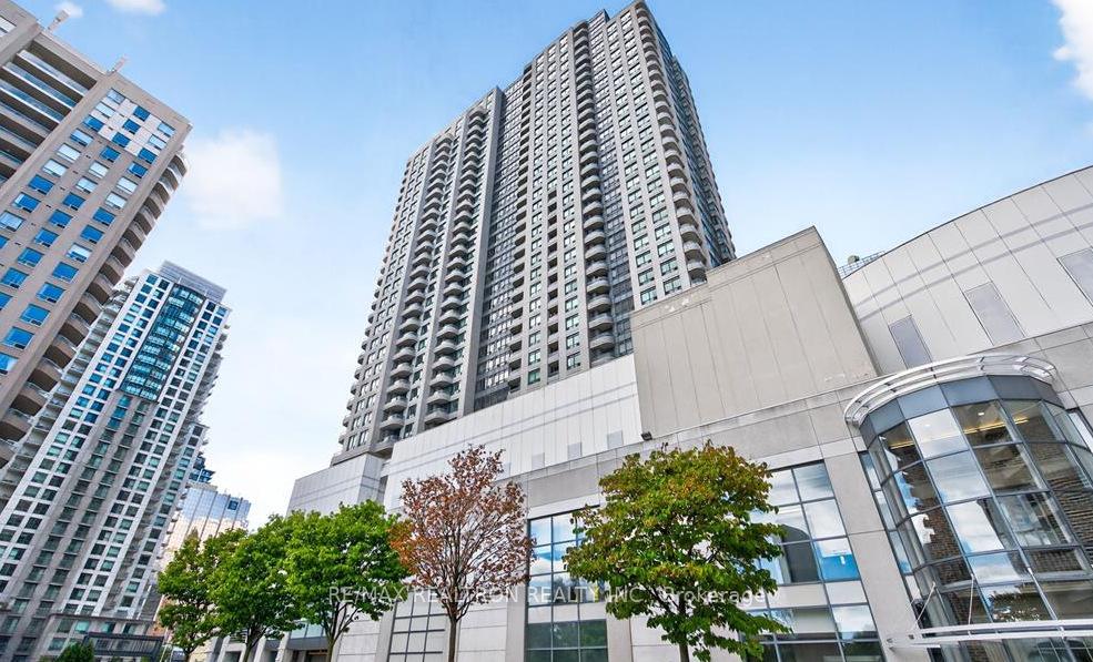 8-hillcrest-avenue-north-york-ontario-c12634368