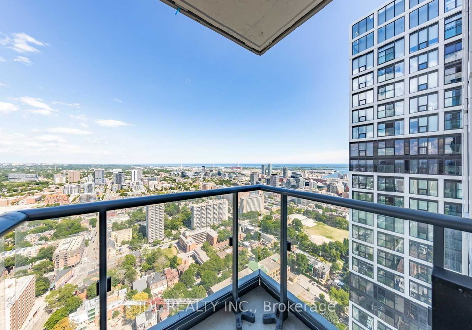 251-jarvis-street-toronto-ontario-c12634454