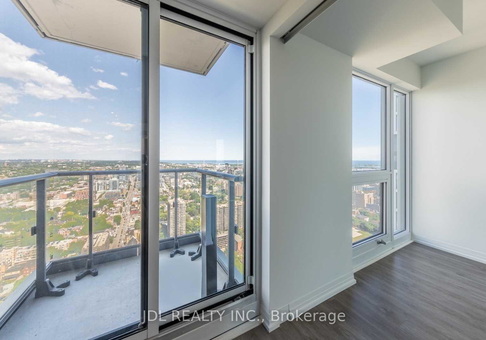 251-jarvis-street-toronto-ontario-c12634454