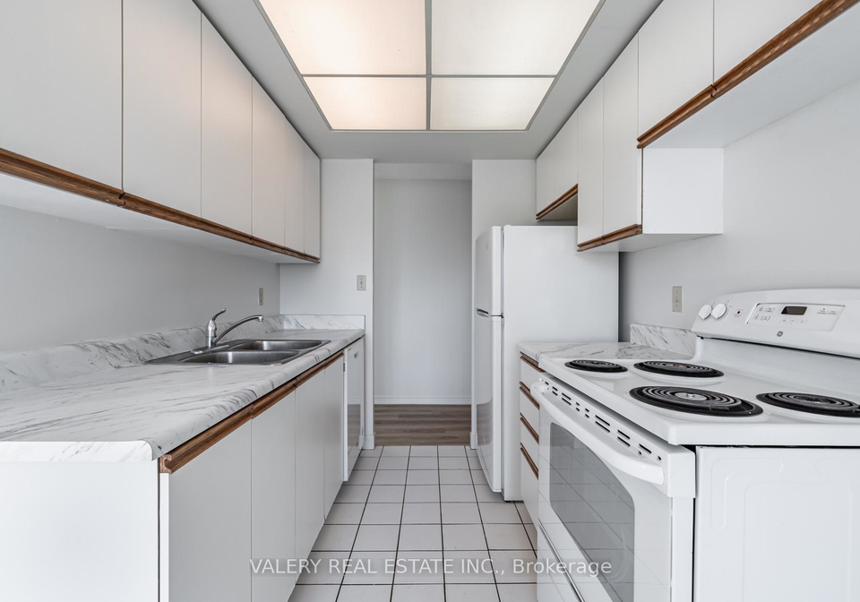 5765-yonge-street-north-york-ontario-c12634784