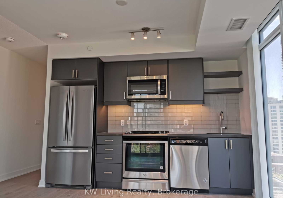50-wellesley-street-e-toronto-ontario-c12634992
