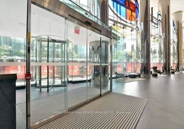 10-york-street-toronto-ontario-c12635248