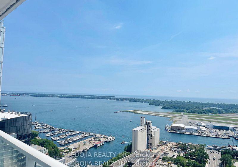 19-bathurst-street-toronto-ontario-c12635580