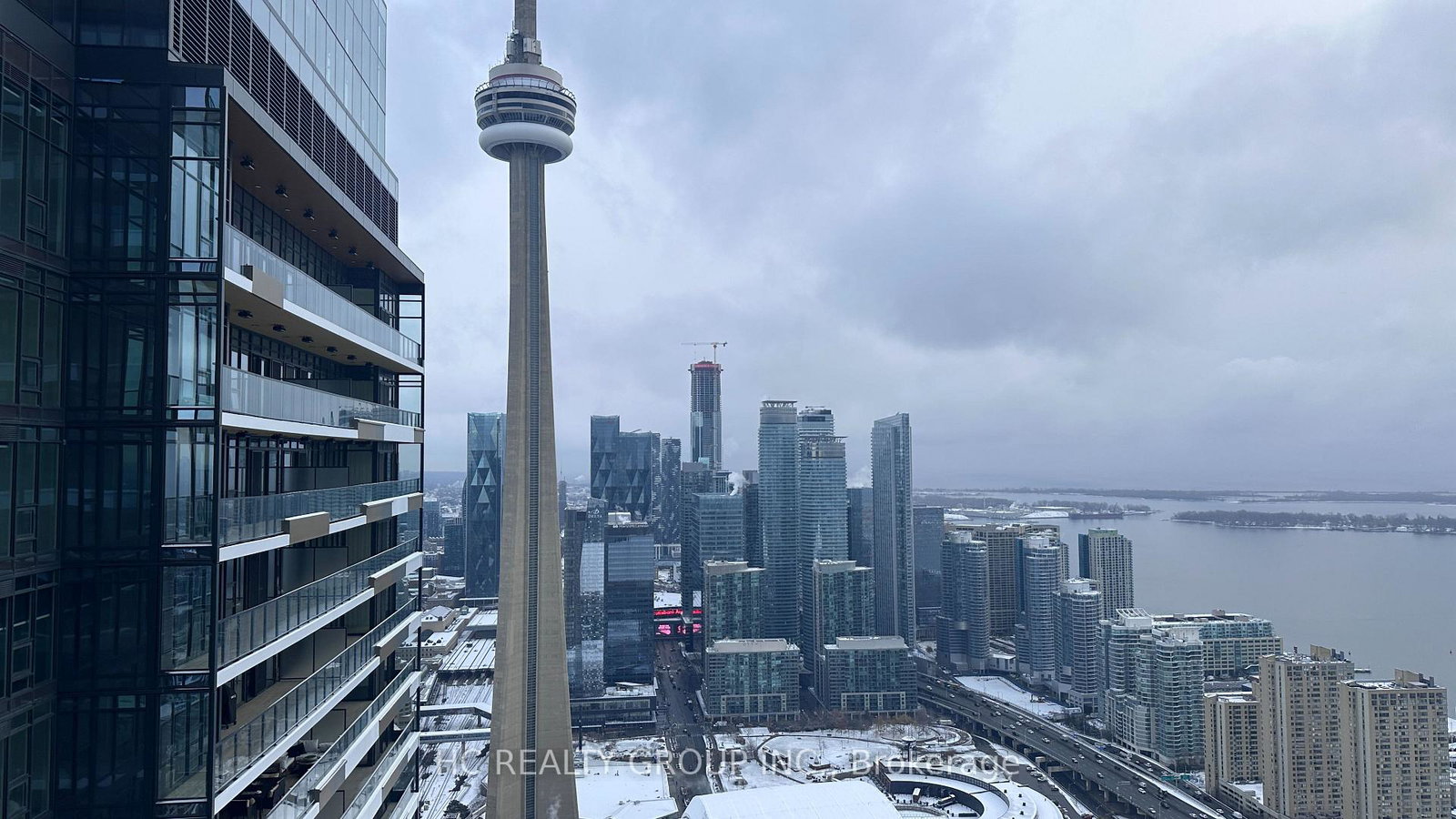 3-concord-cityplace-way-toronto-ontario-c12635584