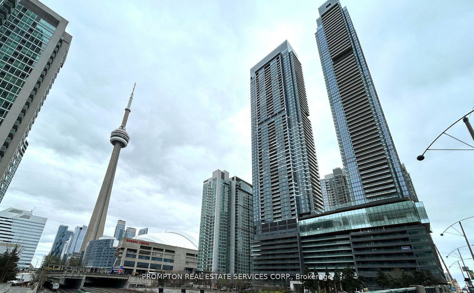 3-concord-cityplace-way-toronto-ontario-c12635616