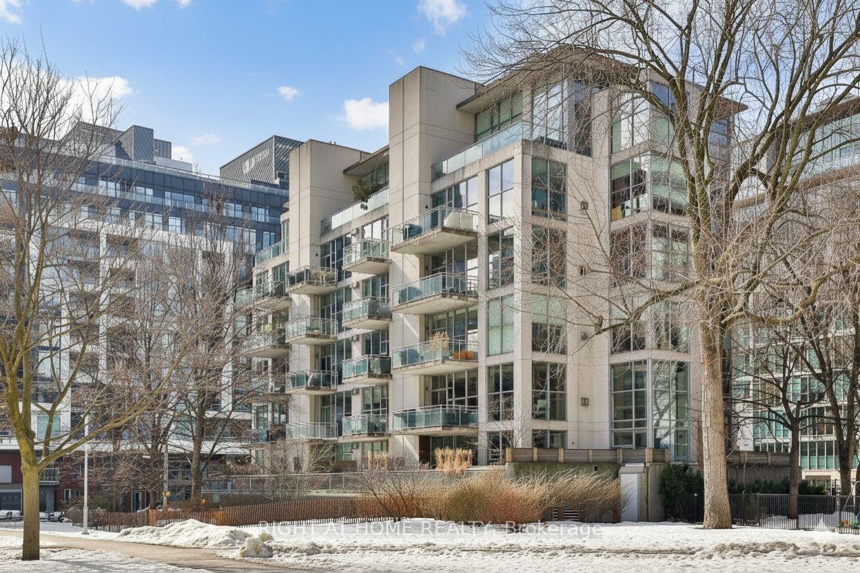 20-niagara-street-toronto-ontario-c12635662