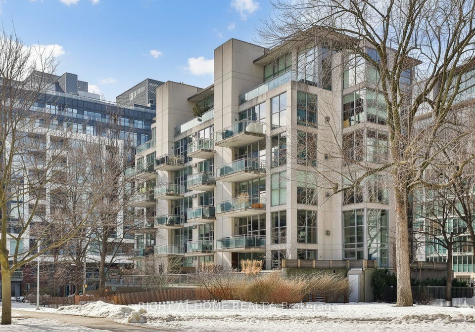 20-niagara-street-toronto-ontario-c12635662