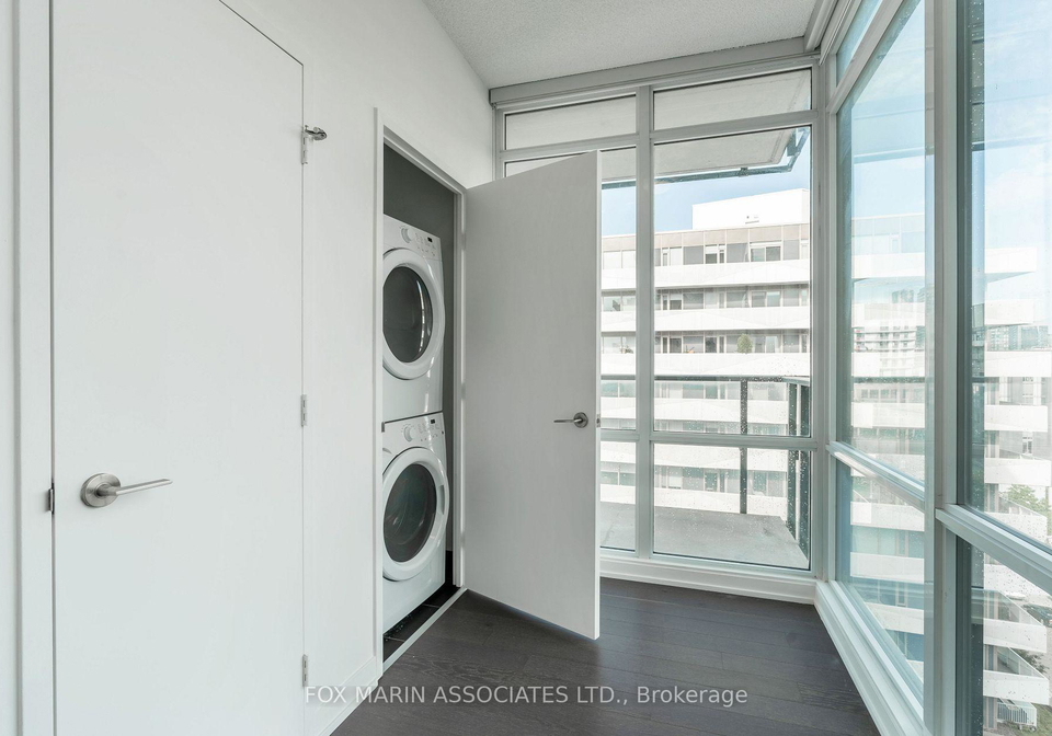 120-bayview-avenue-toronto-ontario-c12635686