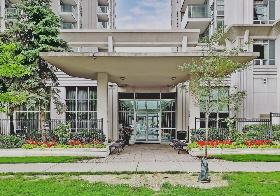 35-bales-avenue-north-york-ontario-c12636096
