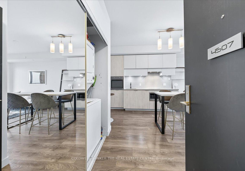 8-eglinton-avenue-e-toronto-ontario-c12636272