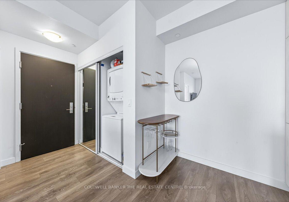 8-eglinton-avenue-e-toronto-ontario-c12636272