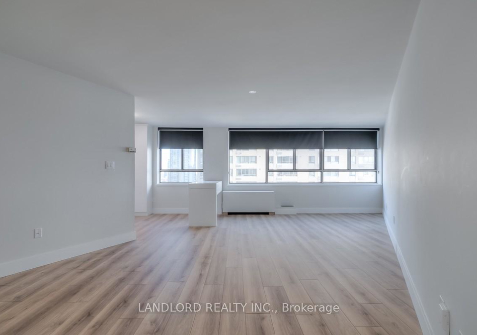 270-w-queens-quay-w-toronto-ontario-c12636380