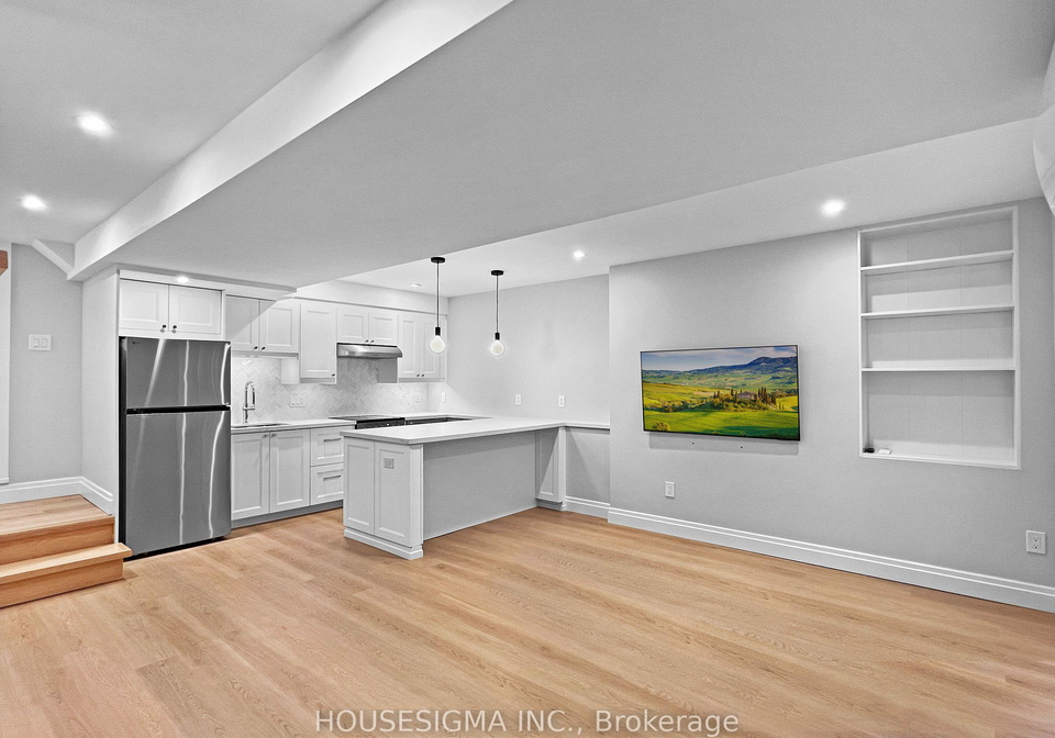 42-glenhurst-avenue-toronto-ontario-c12636394